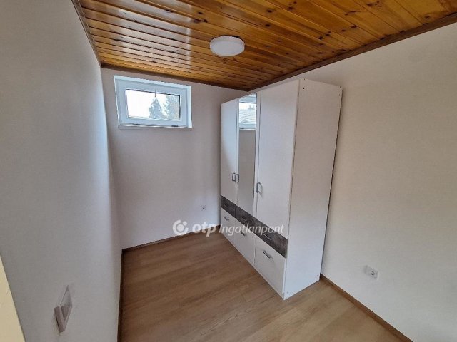 Eladó családi ház, Tiszaörsön 23.5 M Ft, 1 szobás