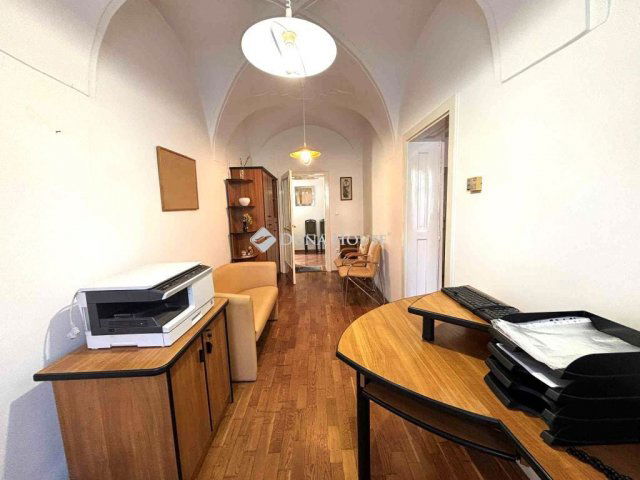 Kiadó téglalakás, albérlet, Mosonmagyaróváron 200 E Ft / hó