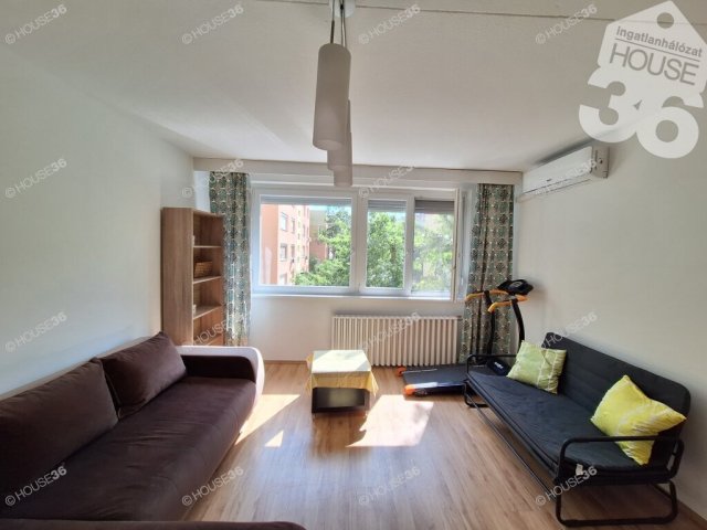 Eladó panellakás, Kecskeméten 52.5 M Ft, 2 szobás