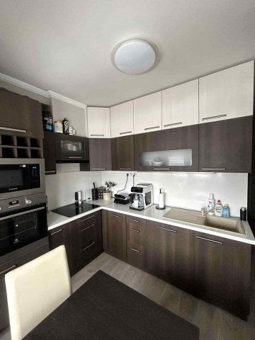 Eladó téglalakás, Nyíregyházán 52.9 M Ft, 2+1 szobás