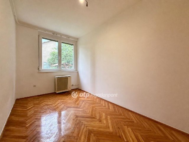 Eladó téglalakás, Miskolcon 21.9 M Ft, 2 szobás