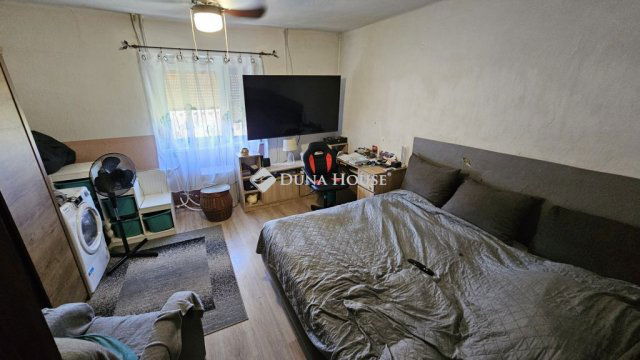 Eladó családi ház, Pusztaszabolcson 34.99 M Ft, 3 szobás