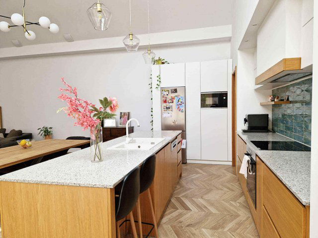 Eladó családi ház, Debrecenben 199 M Ft, 5 szobás