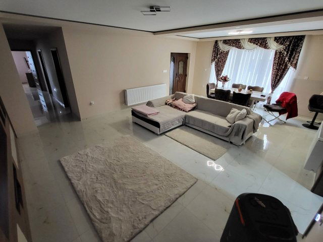 Eladó családi ház, Mátészalkán 150 M Ft, 3 szobás