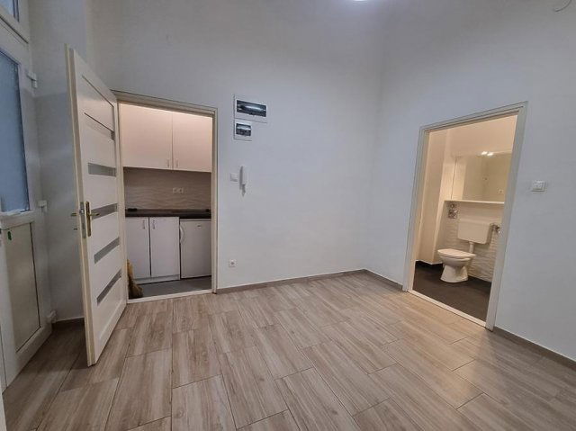 Kiadó téglalakás, albérlet, Budapesten, V. kerületben, 1 szobás