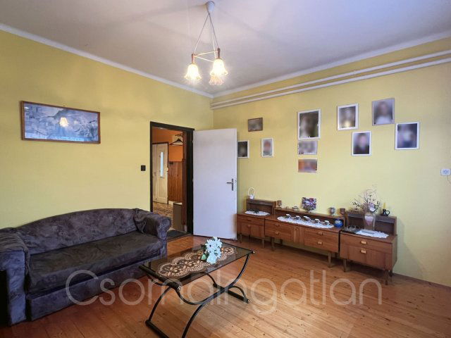 Eladó családi ház, Kapuváron 41.5 M Ft, 3+3 szobás