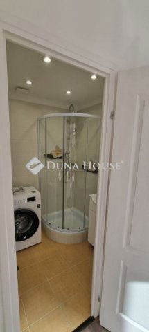 Eladó téglalakás, Pécsett 55 M Ft, 2 szobás