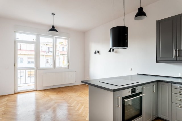 Eladó téglalakás, Budapesten, I. kerületben 0.38 M Ft, 3 szobás