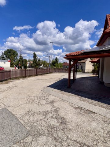 Kiadó iroda, Székesfehérvárott, Sárkeresztúri úton, 6 szobás