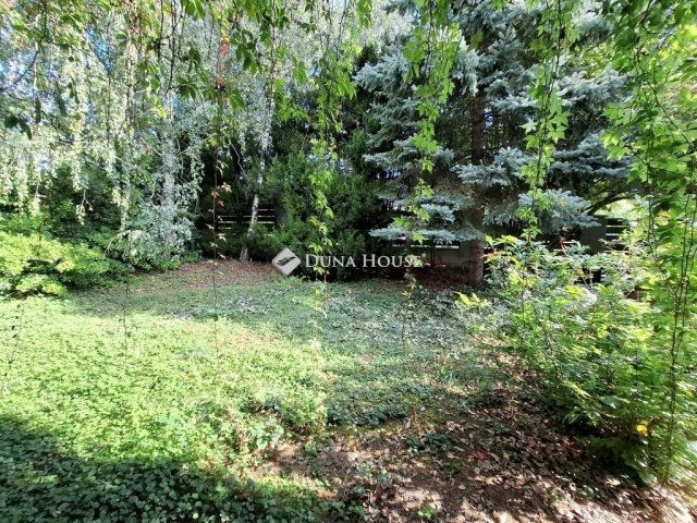 Eladó családi ház, Nagykovácsiban 174.9 M Ft, 7 szobás