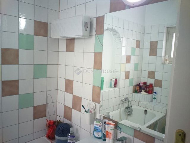 Eladó téglalakás, Üllőn 49.9 M Ft, 2 szobás