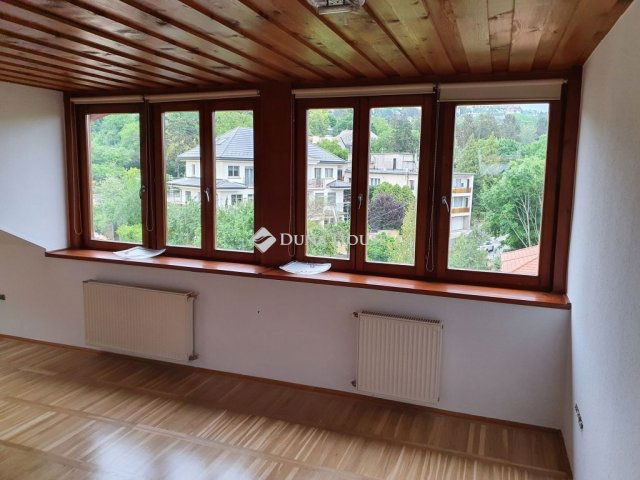 Eladó téglalakás, Budapesten, II. kerületben 162 M Ft, 4 szobás