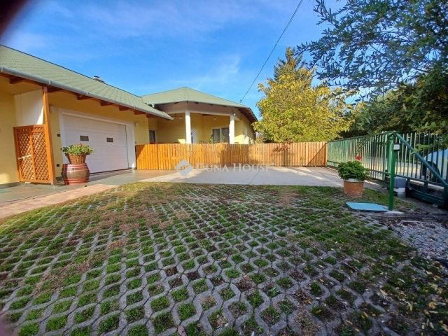 Eladó családi ház, Gárdonyban 154.9 M Ft, 4 szobás