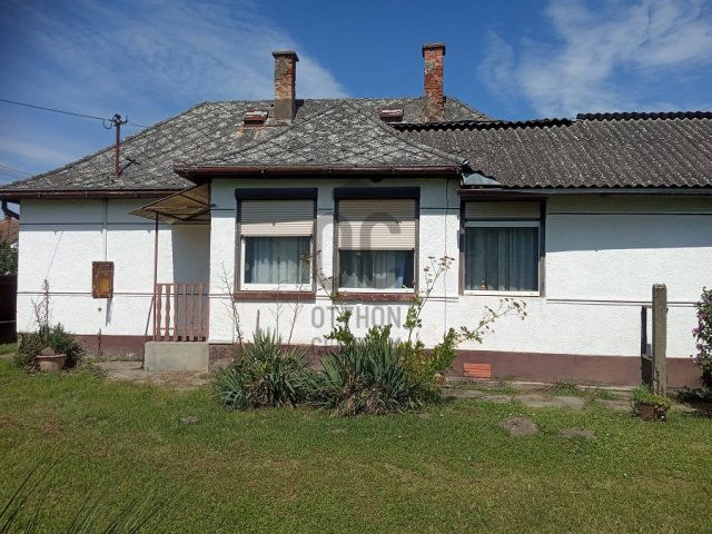 Eladó családi ház, Tarpán 12.5 M Ft, 2 szobás
