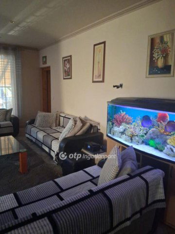 Eladó családi ház, Sárszentmihályon 155 M Ft, 5+1 szobás