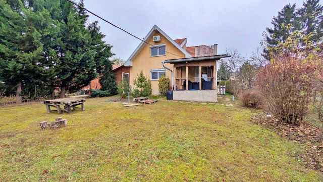 Eladó családi ház, Erdőkertesen, Nap utcában 97.9 M Ft