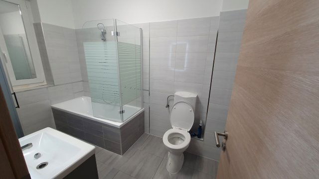 Eladó sorház, Győrött 86 M Ft, 2+1 szobás