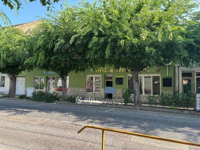 Eladó üzlethelyiség, Mohácson 115 M Ft / költözzbe.hu