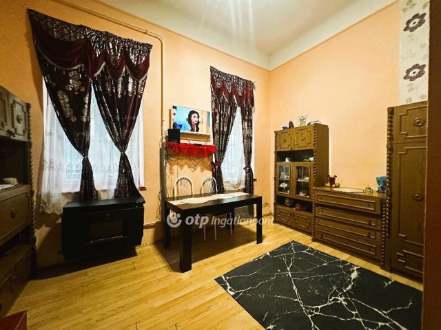 Eladó téglalakás, Budapesten, VIII. kerületben 45 M Ft