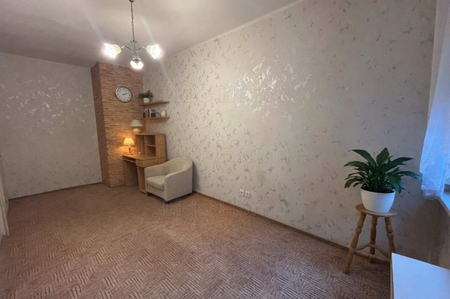 Eladó panellakás, Móron 41.5 M Ft, 2 szobás