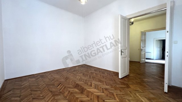 Kiadó téglalakás, albérlet, VII. kerületben, Kertész utcában