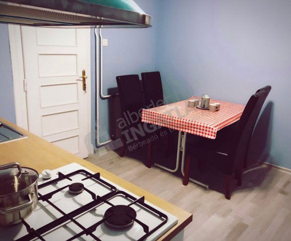 Kiadó téglalakás, albérlet, II. kerületben, Margit körúton