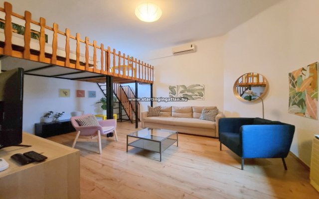 Kiadó téglalakás, albérlet, VII. kerületben, Klauzál téren