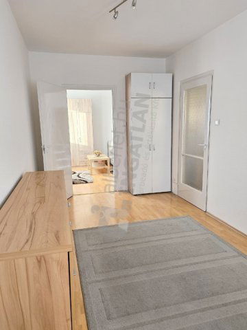 Kiadó panellakás, albérlet, XV. kerületben, Kőrakás parkban