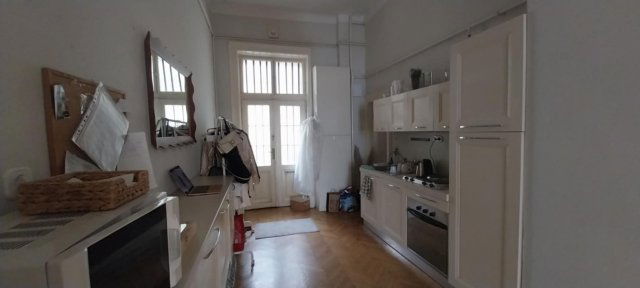 Kiadó téglalakás, albérlet, Budapesten, VI. kerületben