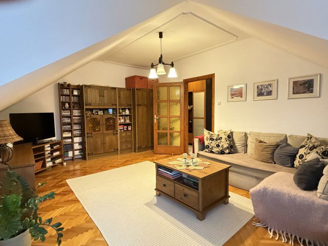 Eladó téglalakás, Győrött 67 M Ft, 3 szobás