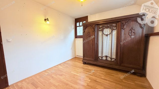 Eladó családi ház, Kecskeméten 199.9 M Ft, 8 szobás