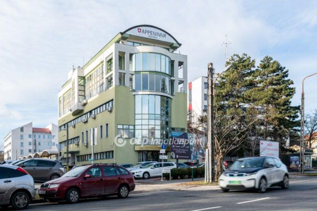 Kiadó iroda, Budapesten, II. kerületben 406 E Ft / hó, 1 szobás