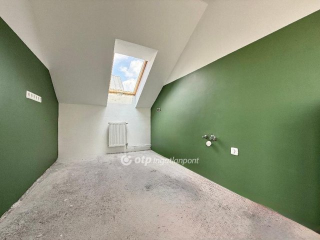 Eladó családi ház, Szentendrén 144.99 M Ft, 4 szobás