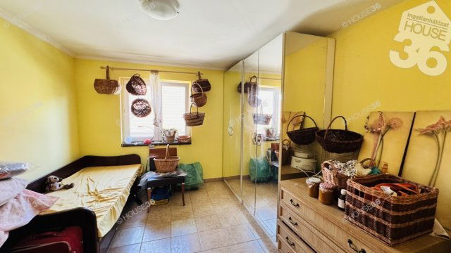 Eladó családi ház, Kecskeméten 87.9 M Ft, 6 szobás