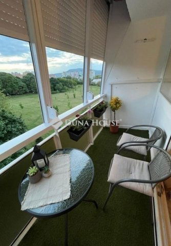 Eladó téglalakás, Pécsett 59.9 M Ft, 3 szobás