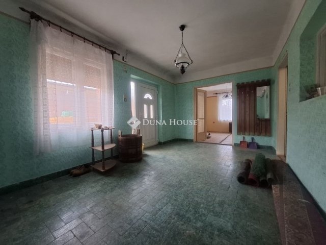 Eladó családi ház, Gyálon 75.9 M Ft, 3 szobás