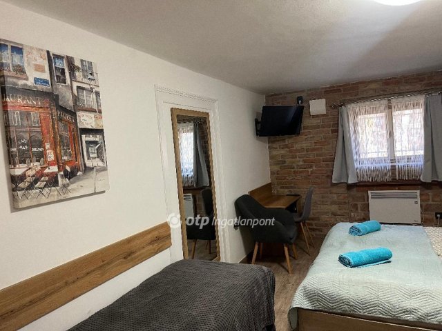 Eladó téglalakás, Egerben 49.9 M Ft, 2 szobás