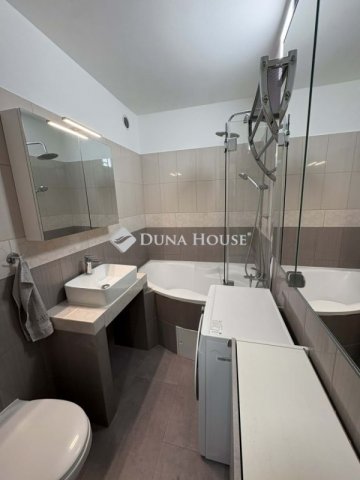 Eladó panellakás, Budapesten, IV. kerületben 66.5 M Ft, 2 szobás