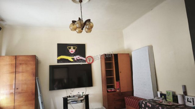 Eladó családi ház, Budakeszin 20 M Ft, 1 szobás
