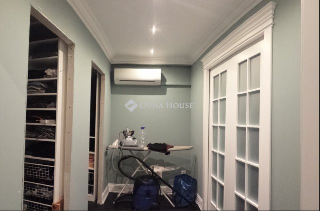 Eladó panellakás, Budapesten, III. kerületben 149.99 M Ft