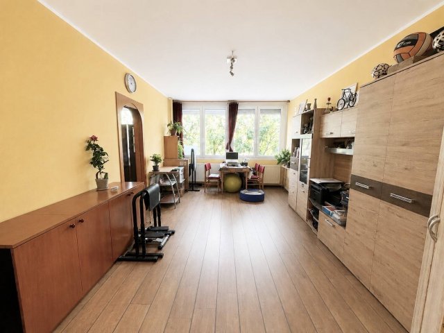 Eladó téglalakás, Szentendrén 67.9 M Ft, 2 szobás