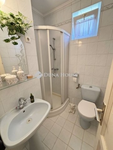 Eladó családi ház, Szombathelyen 148 M Ft, 5+1 szobás