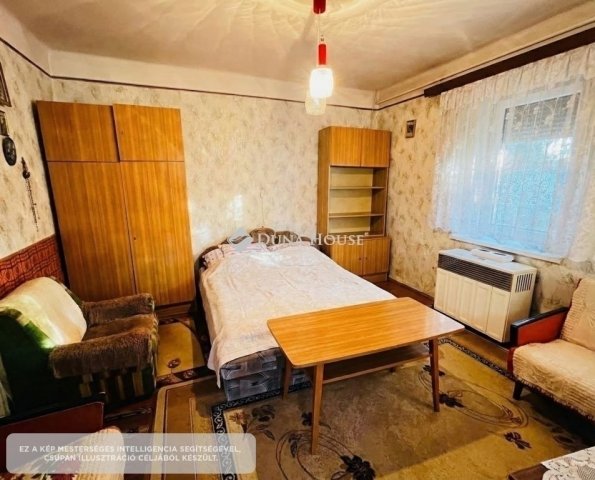 Eladó családi ház, Tápiószecsőn 34.9 M Ft, 2 szobás