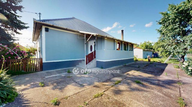 Eladó családi ház, Tiszaújvárosban 32.5 M Ft, 2 szobás