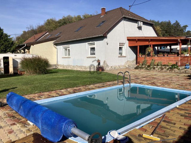 Eladó családi ház, Pilisjászfalun 95 M Ft, 5 szobás