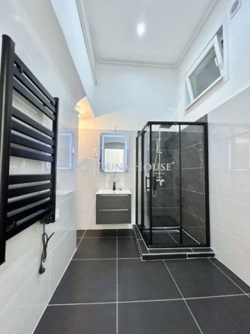 Eladó téglalakás, Budapesten, VII. kerületben 84.9 M Ft