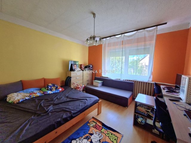 Eladó családi ház, Sárosdon 50.5 M Ft, 4 szobás