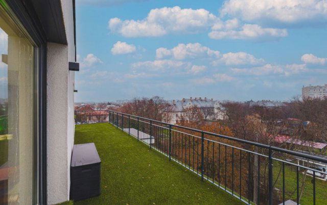 Eladó téglalakás, Budapesten, XV. kerületben 160 M Ft, 3 szobás