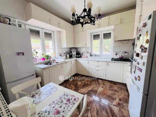 Eladó családi ház, Budapesten, XVIII. kerületben 269 M Ft