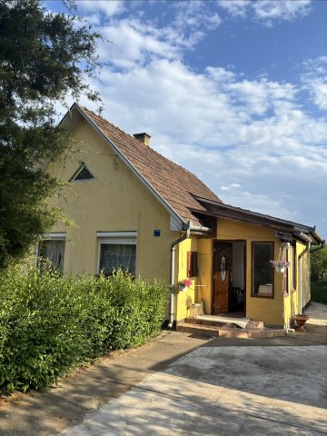 Eladó családi ház, Bocskaikerten 15 M Ft, 2+1 szobás